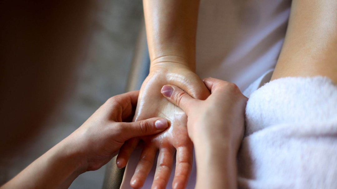 Acupressure Digestion Points: Simple Techniques for Better Digestion