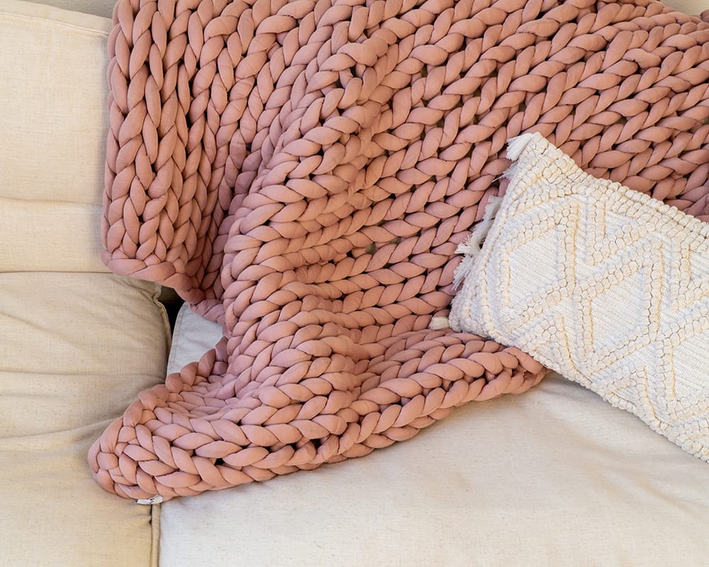 Gravity Chunky Knit Blanket - Bed of Nails