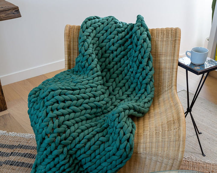 Gravity Chunky Knit Blanket - Bed of Nails